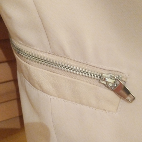 H&M Blush/beige Blazer 🤍 - Picture 9 of 11